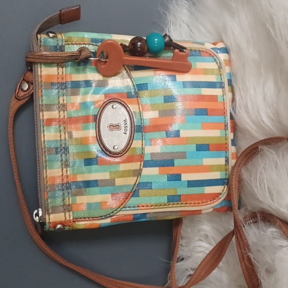 Fossil crossbody - Picture 1 of 15